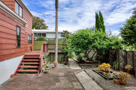 Photo of property in 1/268 Forrest Hill Road, Forrest Hill, Auckland, 0620