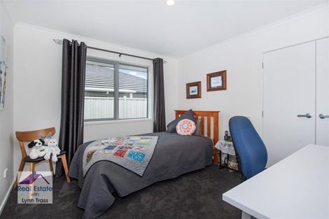 Photo of property in 5 Rolling Stone Rise, Tikipunga, Whangarei, 0112