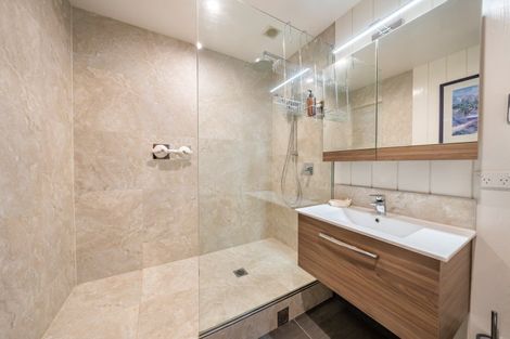 Photo of property in Tennyson Apartments, 4/25 Tennyson Street, Te Aro, Wellington, 6011