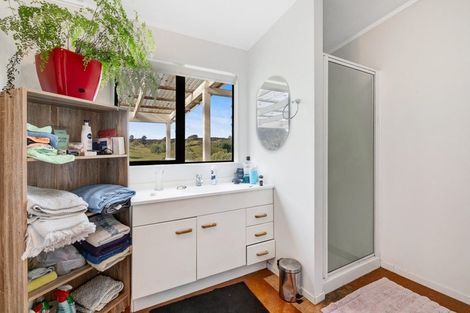 Photo of property in 211 Stoney Creek Road, Kaukapakapa, 0873