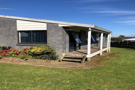 Photo of property in 7 Barcroft Place, Clendon Park, Auckland, 2103