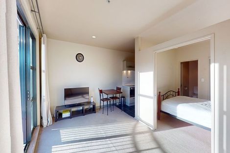 Photo of property in Atrium Towers, 6p/154 The Terrace, Wellington Central, Wellington, 6011