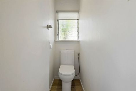 Photo of property in 1/12 Keldale Place, Forrest Hill, Auckland, 0620