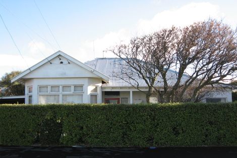 Photo of property in 74 Hargest Crescent, Saint Clair, Dunedin, 9012