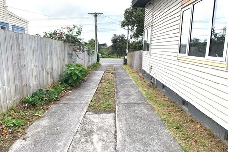 Photo of property in 23 Margan Avenue, New Lynn, Auckland, 0600