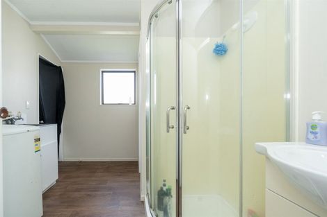 Photo of property in 25b Ross Crescent, Fairfield, Hamilton, 3214