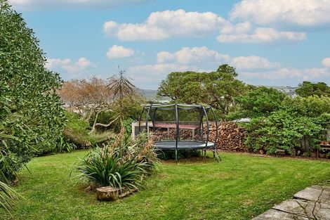 Photo of property in 16 Chaffey Crescent, Titahi Bay, Porirua, 5022