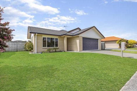 Photo of property in 11 Grabella Place, Papamoa Beach, Papamoa, 3118