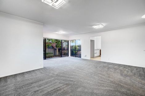 Photo of property in 2/24 Miro Street, New Lynn, Auckland, 0600