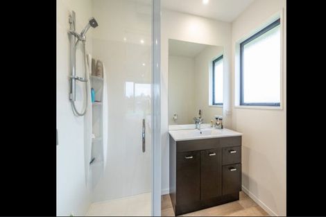 Photo of property in 205 High Street, Oxford, 7430