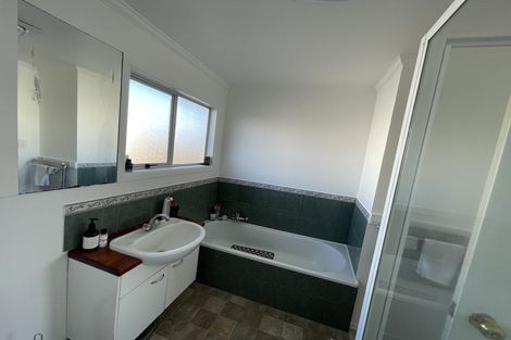 Photo of property in 82 Richmond Avenue, Richmond Heights, Taupo, 3330