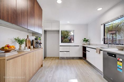 Photo of property in 2/24 Miro Street, New Lynn, Auckland, 0600
