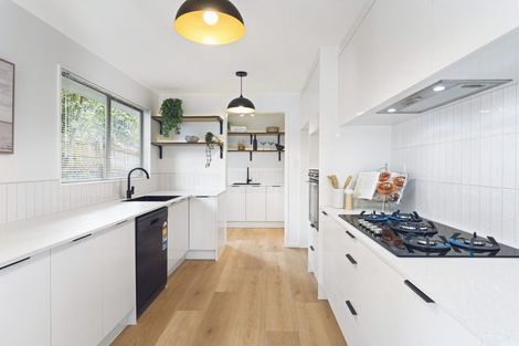 Photo of property in 5 Gallony Avenue, Massey, Auckland, 0614