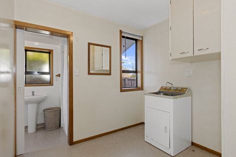 Photo of property in 37 Middlepark Road, Sockburn, Christchurch, 8042