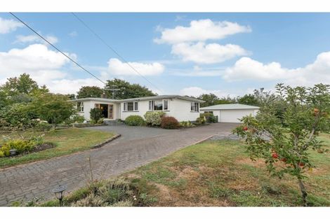 Photo of property in 805 State Highway 16, Waimauku, 0883