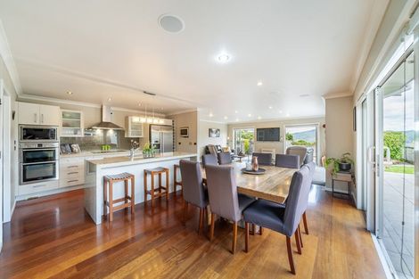 Photo of property in 43 Seymour Grove, Kingsley Heights, Upper Hutt, 5018