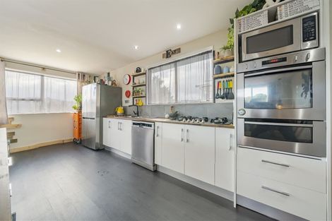 Photo of property in 4 Greenwich Grove, Stokes Valley, Lower Hutt, 5019