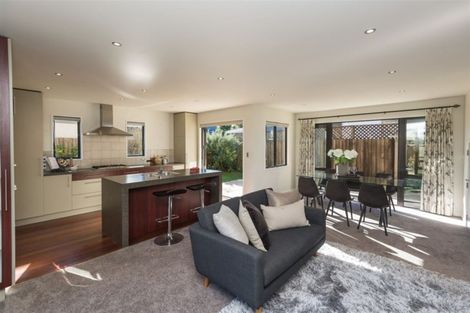 Photo of property in 2 Westburn Terrace, Burnside, Christchurch, 8041