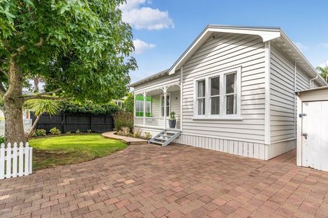 Photo of property in 3/6 Wairoa Road, Devonport, Auckland, 0624