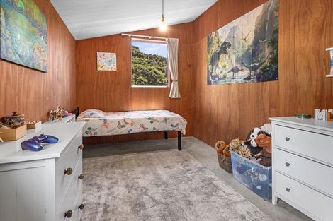 Photo of property in 241a Hailes Road, Whananaki, 0181