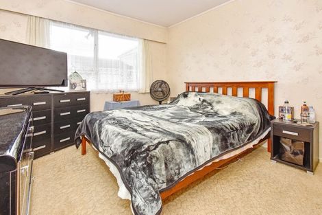 Photo of property in 1/10 Mail Avenue, Weymouth, Auckland, 2103