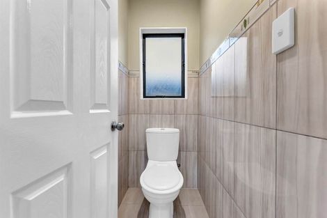 Photo of property in 9 Makora Road, Massey, Auckland, 0614