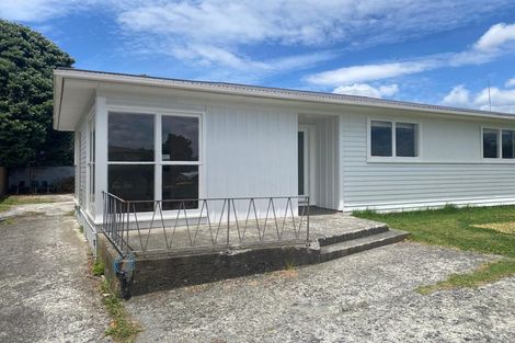 Photo of property in 11 Glen Norman Avenue, Henderson, Auckland, 0610