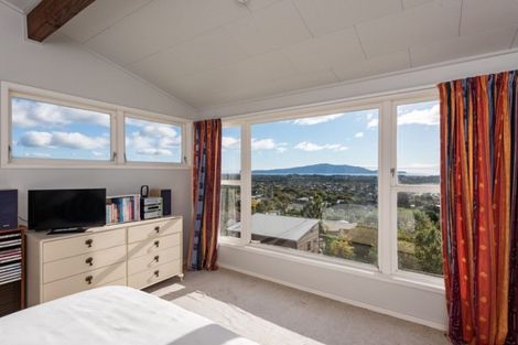Photo of property in 43 Kotare Street, Waikanae, 5036