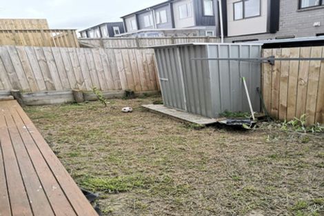 Photo of property in 9b Poruru Close, Papakura, 2110