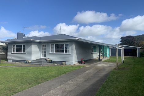 Photo of property in 11 Tawhiti Road, Hawera, 4610