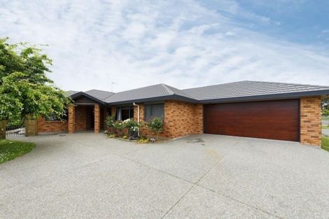 Photo of property in 63 Peter Hall Drive, Kelvin Grove, Palmerston North, 4414