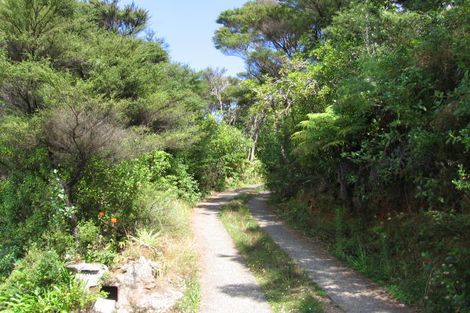 Photo of property in 31 Albert Crescent, Ostend, Waiheke Island, 1081