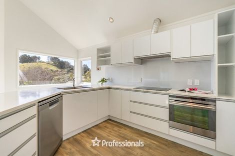 Photo of property in 13 Wilson Grove, Normandale, Lower Hutt, 5010