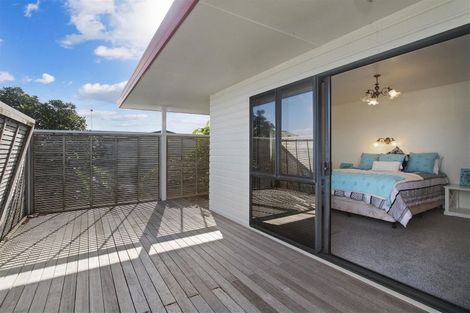 Photo of property in 4 Channel View Road, Clarks Beach, Pukekohe, 2679