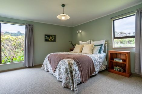 Photo of property in 119 Paekakariki Hill Road, Pauatahanui, Porirua, 5381
