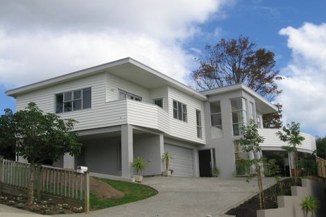 Photo of property in 6 Frenz Drive, Titirangi, Auckland, 0604