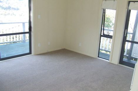 Photo of property in 72 Maupuia Road, Maupuia, Wellington, 6022