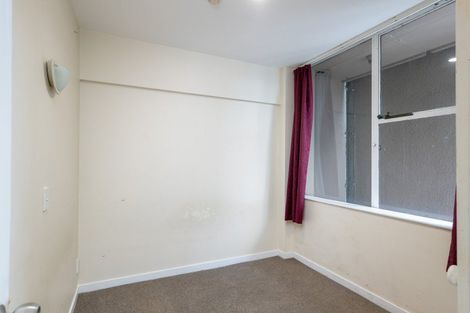 Photo of property in Terrace Tower Apartments, 8a/126 The Terrace, Wellington Central, Wellington, 6011
