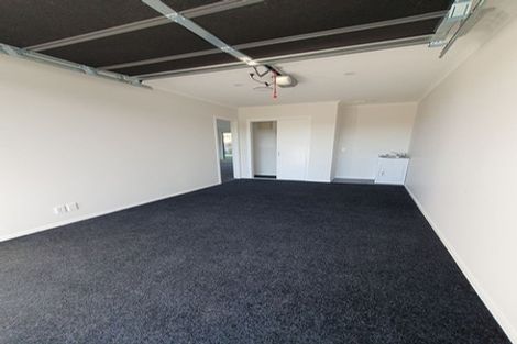 Photo of property in 1 Koreke Close, Kenepuru, Porirua, 5022