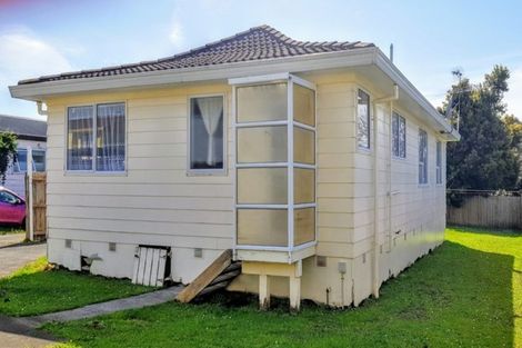 Photo of property in 2/72 Palmers Road, Clendon Park, Auckland, 2103