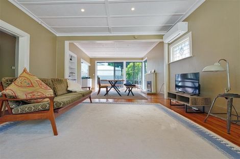 Photo of property in 53 Shakespeare Road, Bluff Hill, Napier, 4110