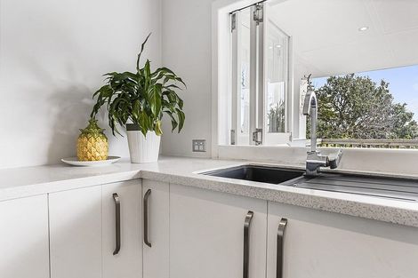 Photo of property in 150 Waiheke Road, Waiheke Island, 1971