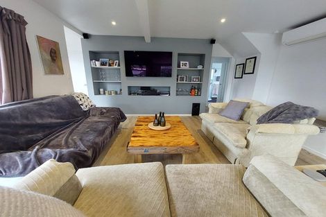 Photo of property in 2/24 Lancaster Road, Beach Haven, Auckland, 0626