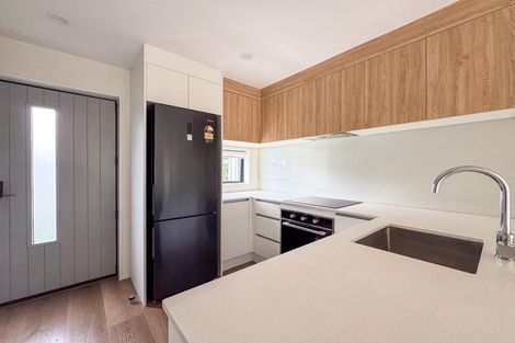 Photo of property in 8/327 Glengarry Road, Glen Eden, Auckland, 0602