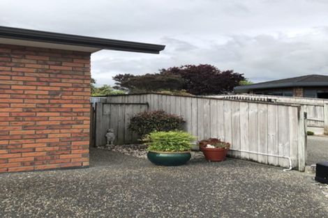 Photo of property in 1 Roseash Lane, Levin, 5510