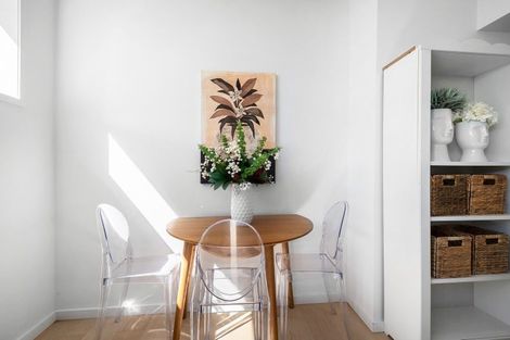 Photo of property in Quantum On Thorndon Quay, 3/163e Thorndon Quay, Pipitea, Wellington, 6011