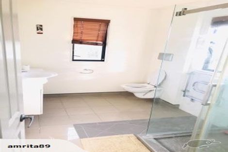 Photo of property in 160 Charles Prevost Drive, The Gardens, Auckland, 2105