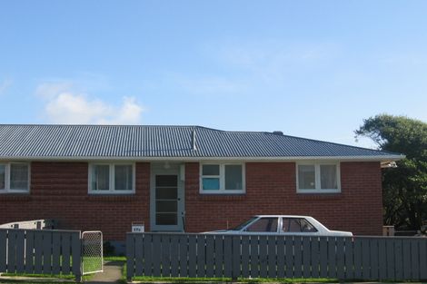 Photo of property in 17a-b Castor Crescent, Cannons Creek, Porirua, 5024