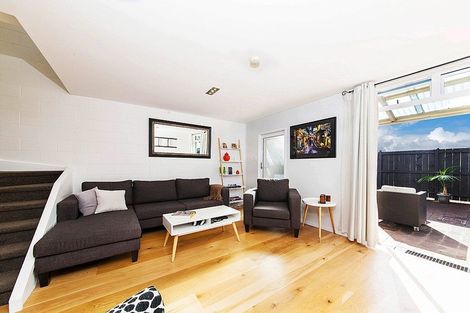 Photo of property in 8/46 West View Road, Westmere, Auckland, 1022