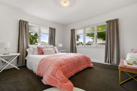 Photo of property in 72 Mcmurdo Street, Tinwald, Ashburton, 7700